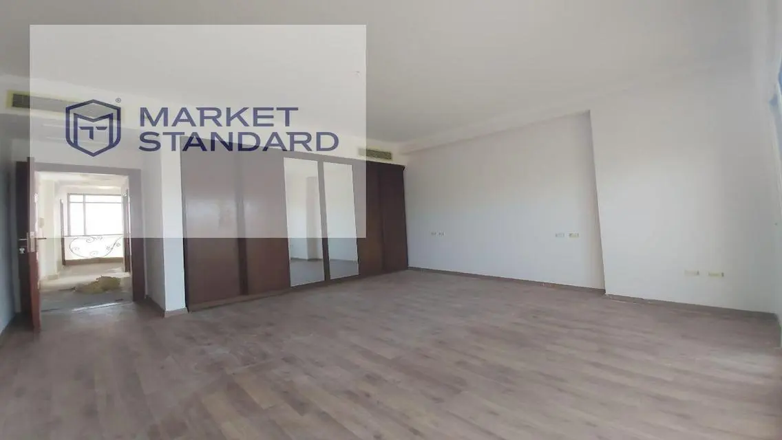 Luxury Property Spanning 500 Meters in Cairo