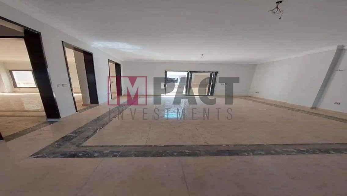 Luxury Apartment with Spacious Layout and Stunning Views