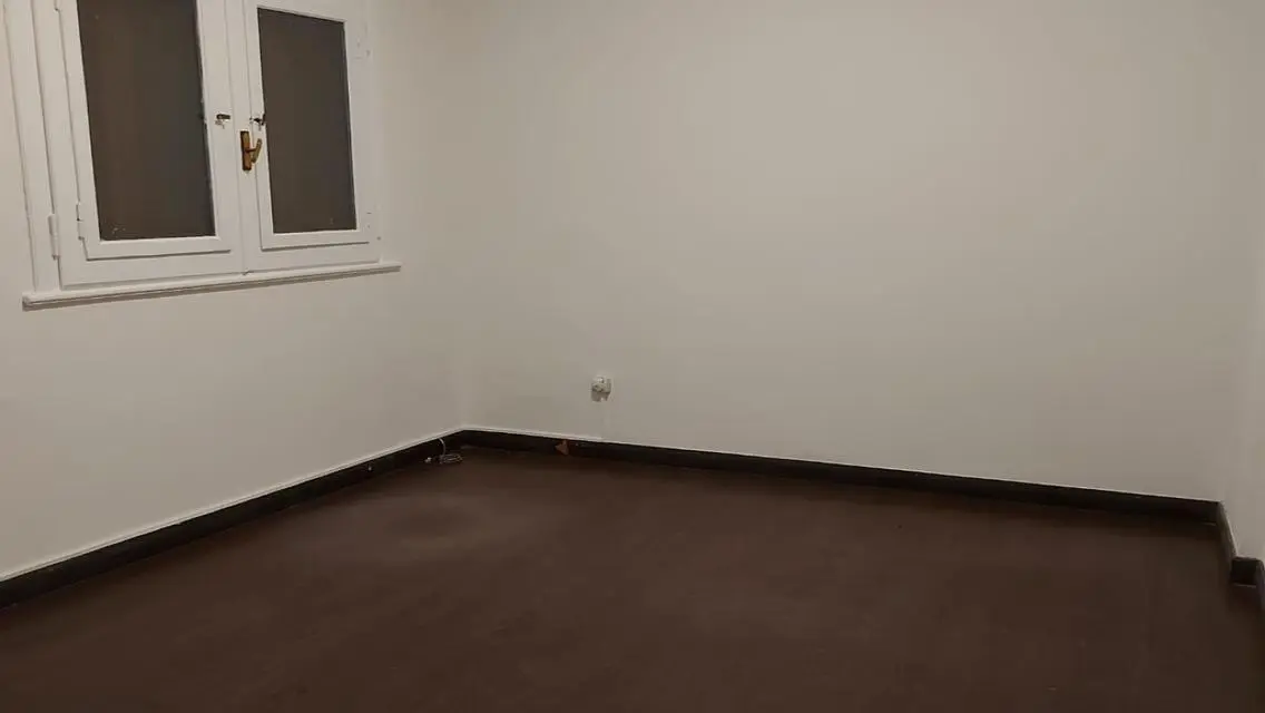 Spacious Apartment with Covered Parking