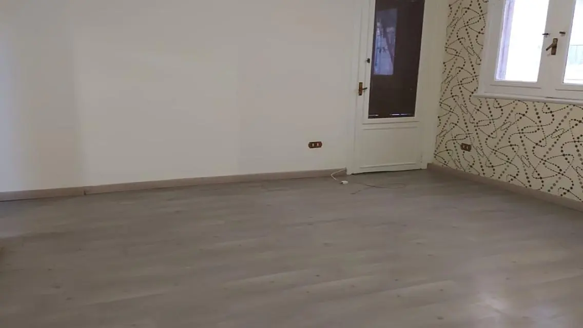 Spacious Apartment with Covered Parking