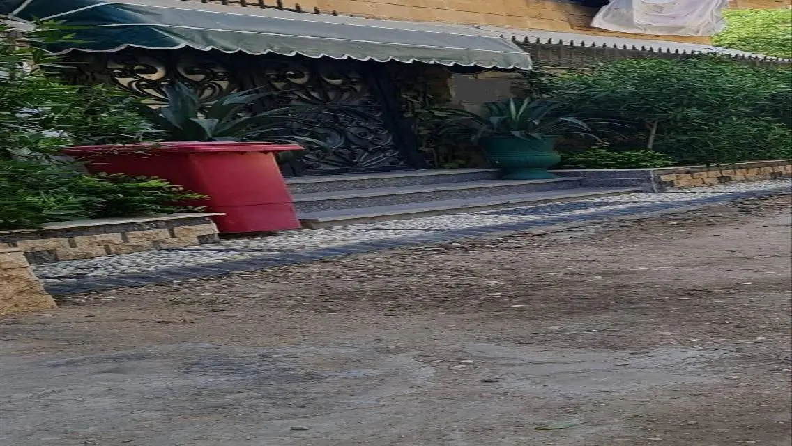 فيلا مميزة للبيع في منطقة هادئة