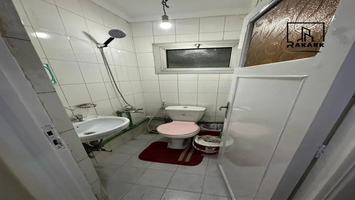 Luxurious 150 Sq Meter Apartment for Rent in Prime Location