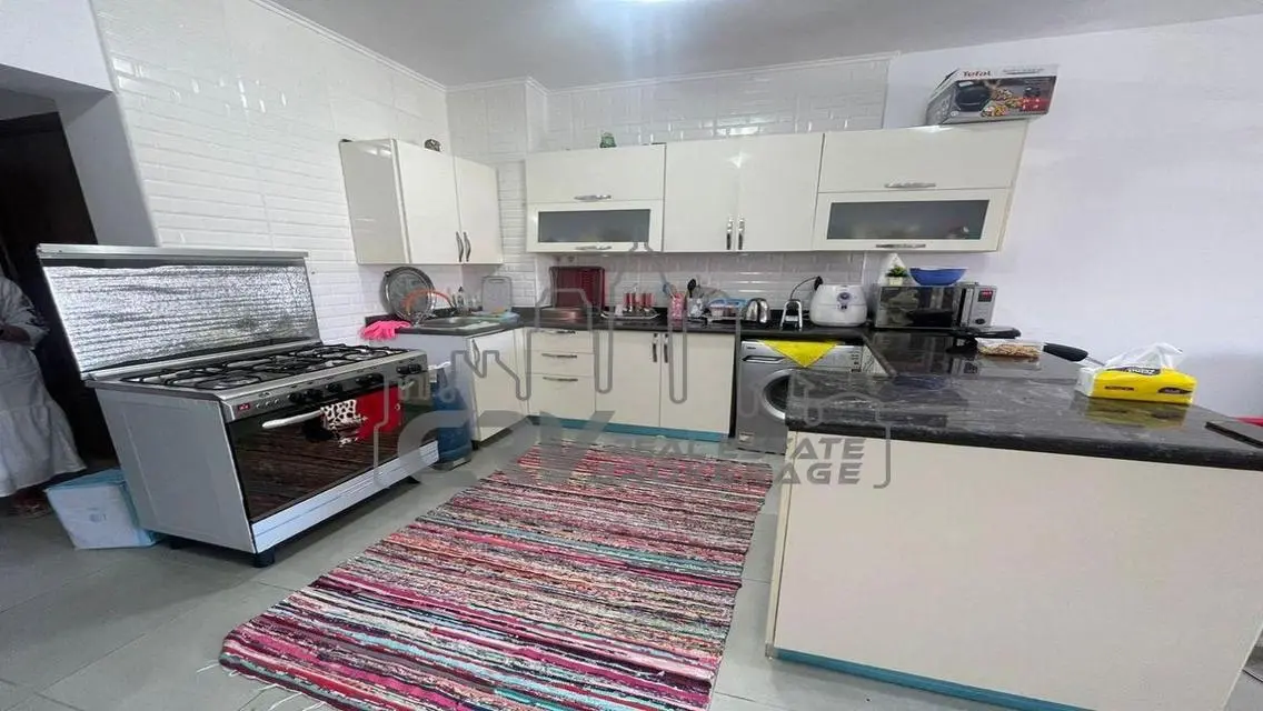 Luxury Apartment for Rent with Lake View