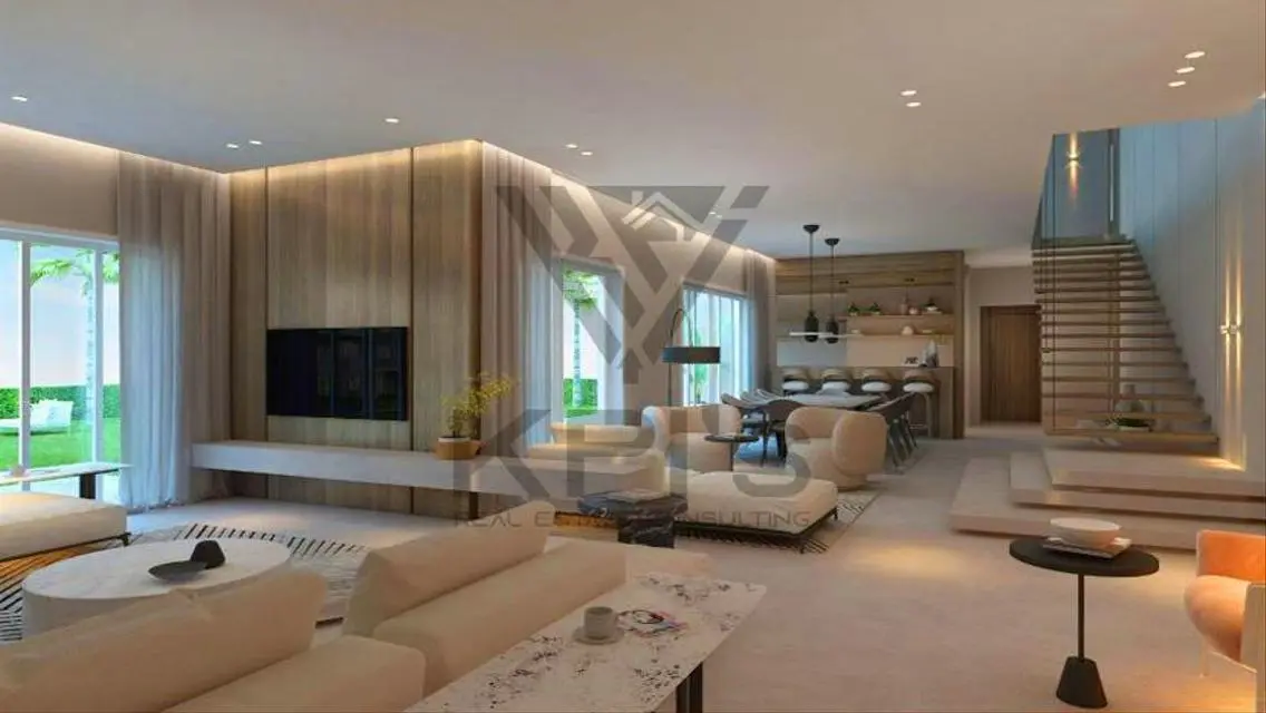 Luxury Villa in Hyde Park