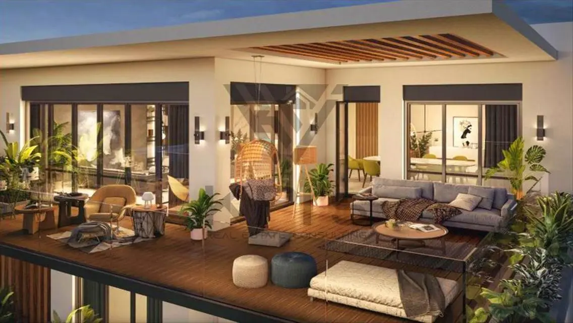 Luxury Villa in Hyde Park