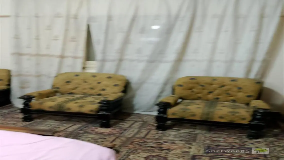 شقة فاخرة للبيع بمساحة واسعة