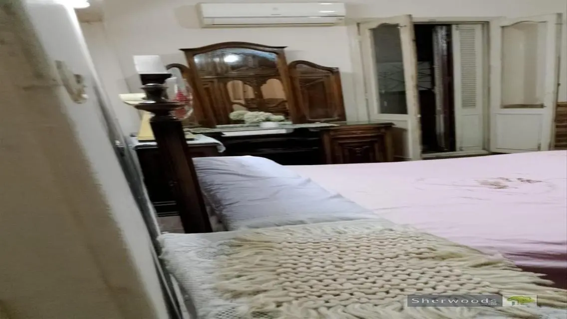 شقة فاخرة للبيع بمساحة واسعة