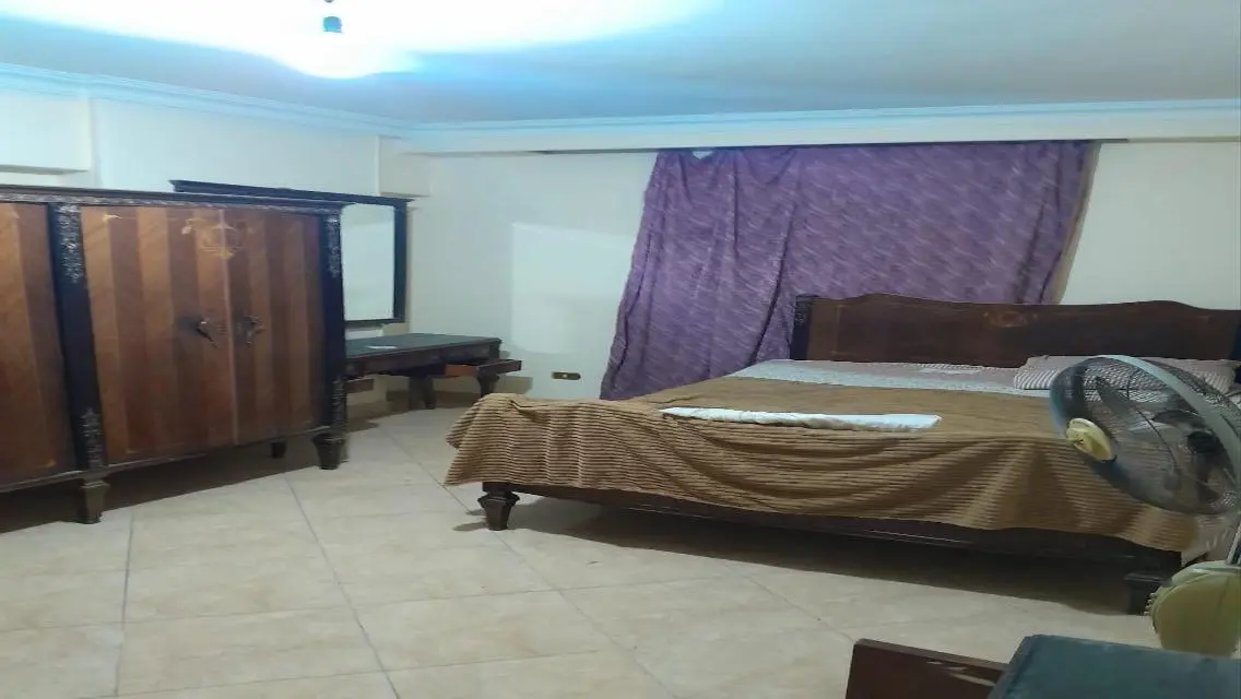 Stylish Apartment with Security and Covered Parking