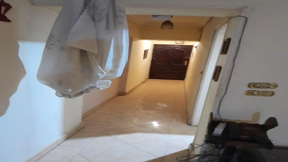 Stylish Apartment with Security and Covered Parking