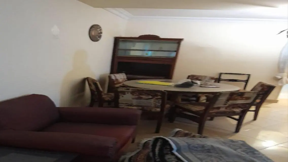 Stylish Apartment with Security and Covered Parking