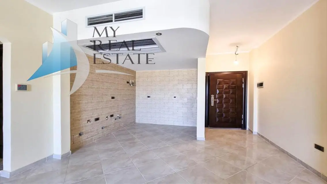 شقة فاخرة مع إطلالة على البحر والمسبح في Sun Gate بسهل حشيش