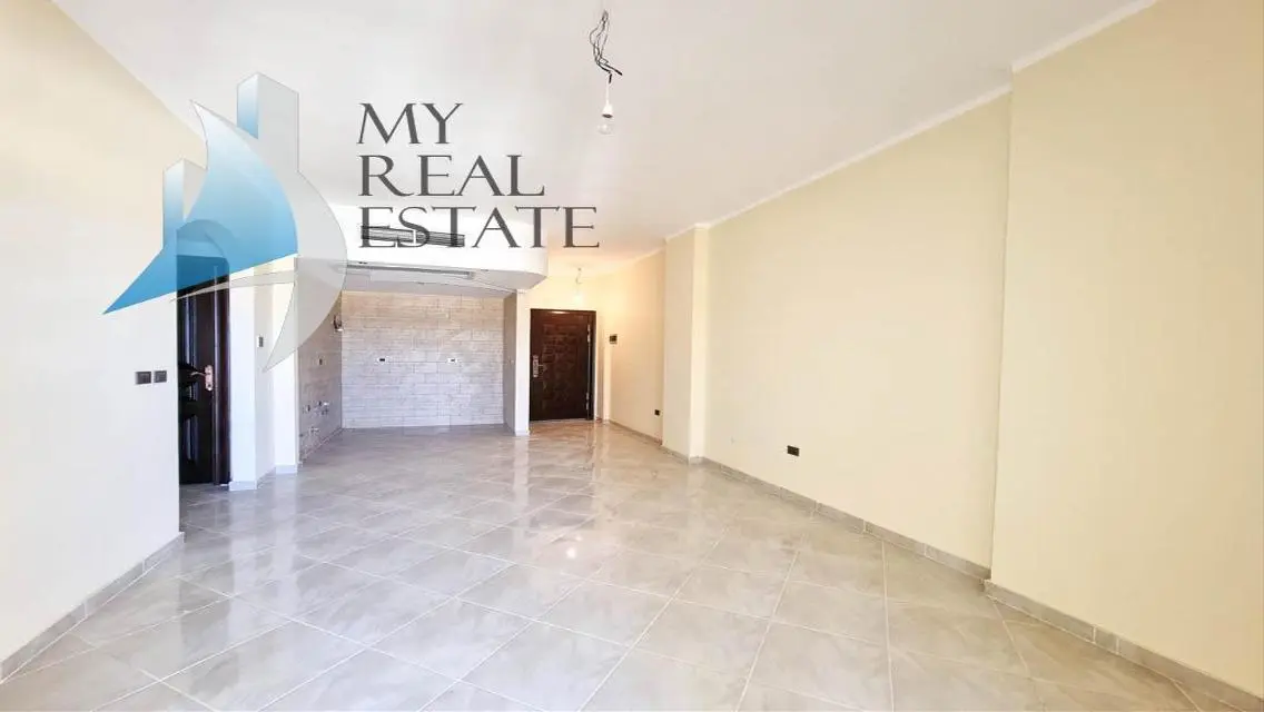 شقة فاخرة مع إطلالة على البحر والمسبح في Sun Gate بسهل حشيش
