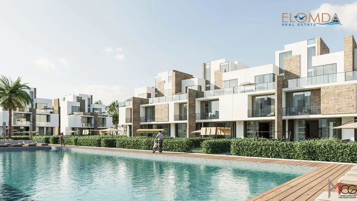 Luxury Apartment with Stunning Lake View