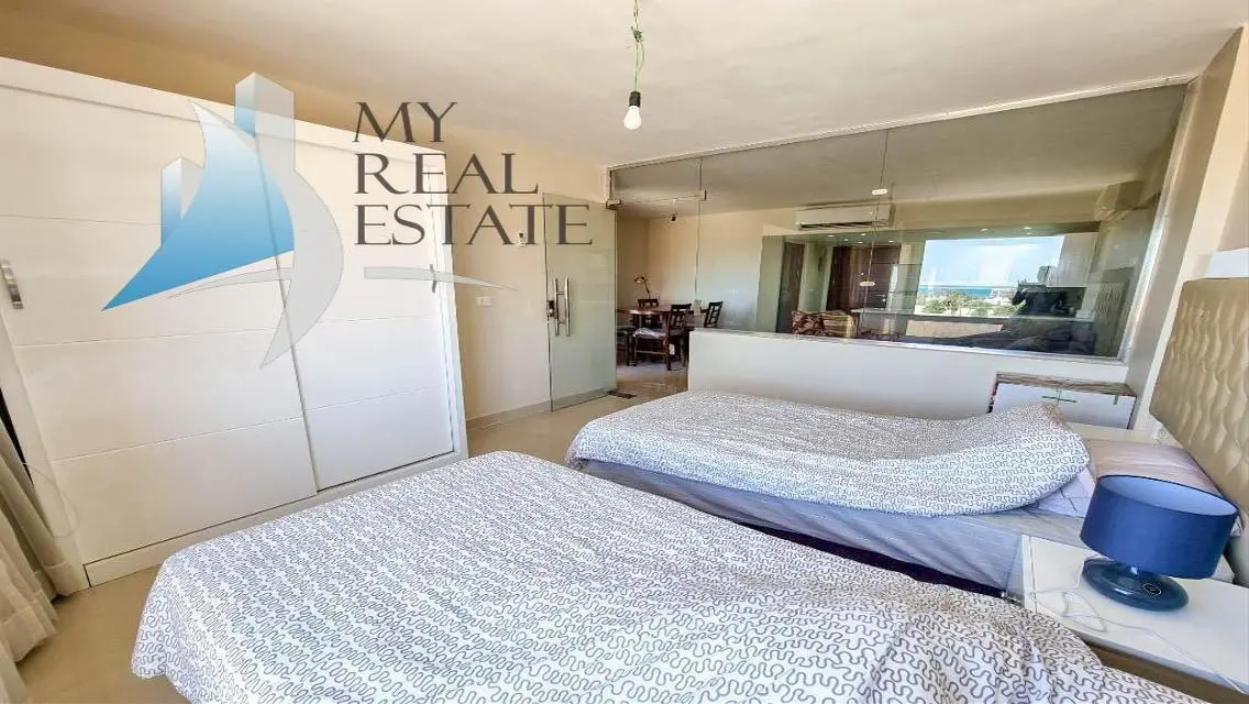 Furnished 1-Bedroom Apartment in First Avenue on Promenade