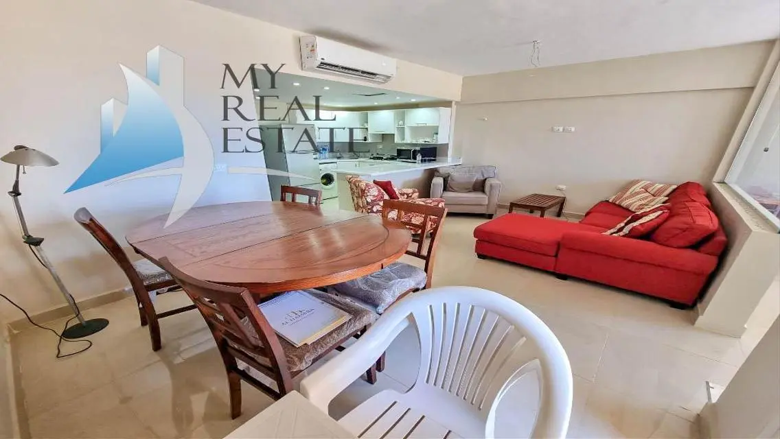 Furnished 1-Bedroom Apartment in First Avenue on Promenade