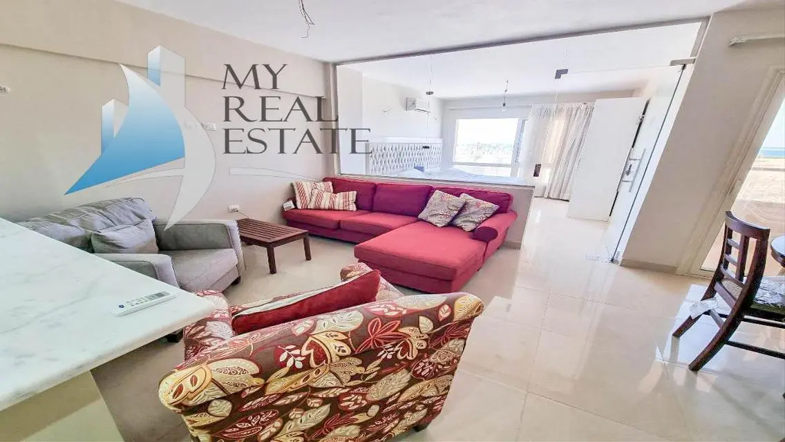 Furnished 1-Bedroom Apartment in First Avenue on Promenade