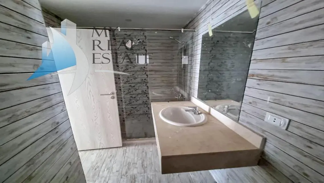 3-Bedroom Pool-View Apartment for Sale in Fanadir