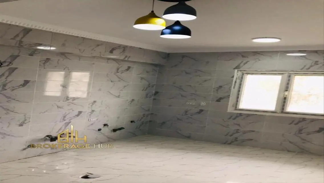 شقة فاخرة للايجار في ماونتن فيو هايد بارك - 60000 جنيه