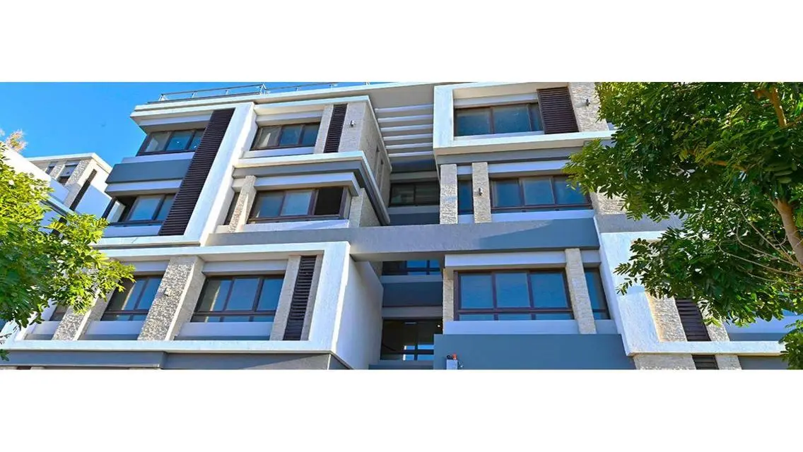 Luxury Apartment for Rent Overlooking the Lakes