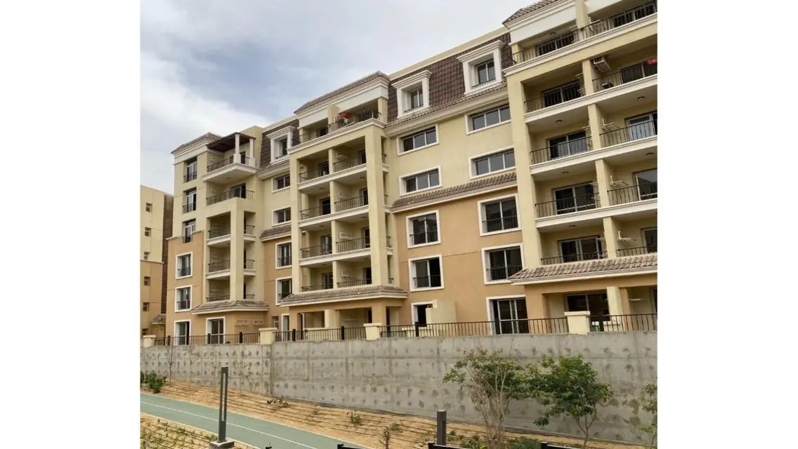 Luxury Apartment Overlooking Lakes for Rent