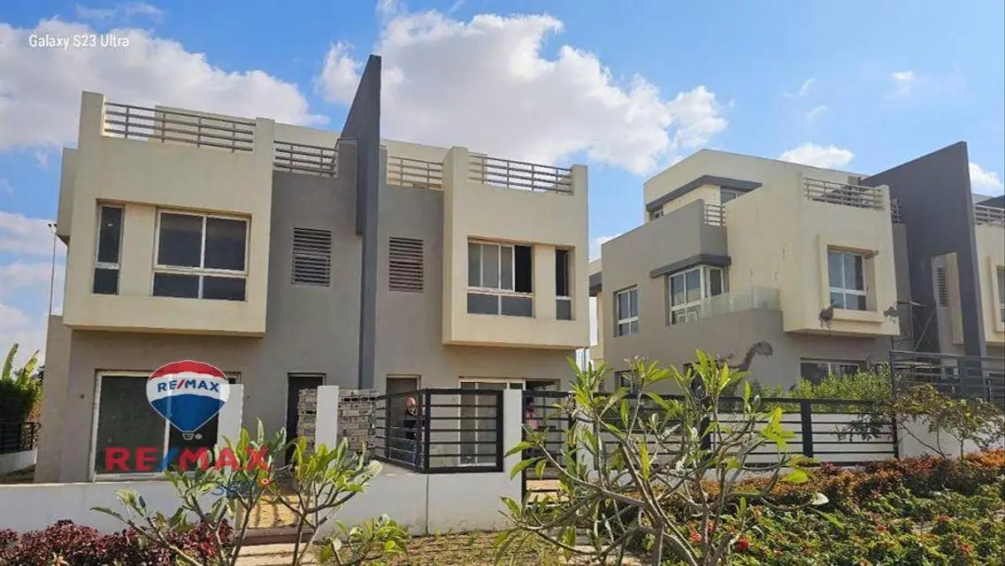Luxury Villa for Sale in Prime Location