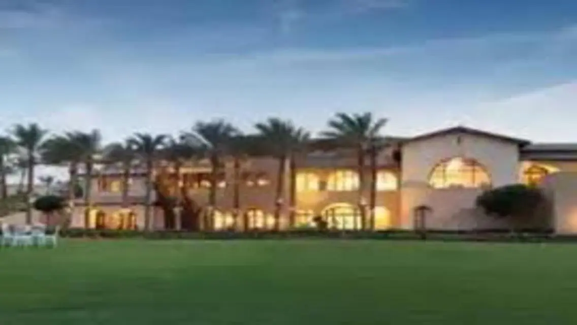 Luxury Villa with Stunning Views at 245-59 Lavenier - Unbelievable Price