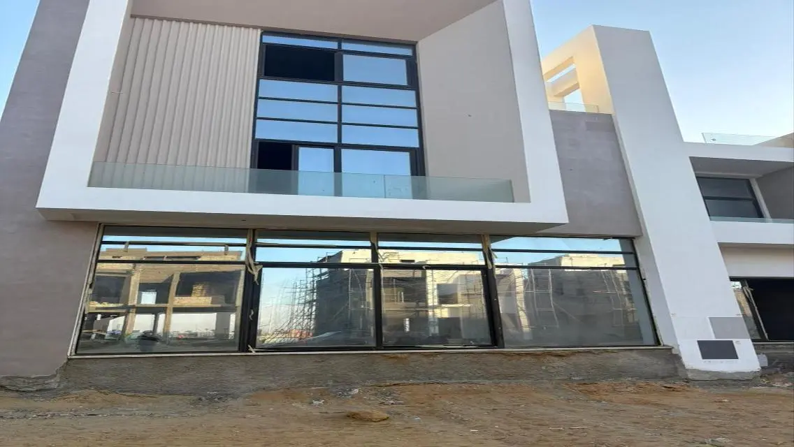 Luxury Residence Spanning 300 Meters in a Prime Location