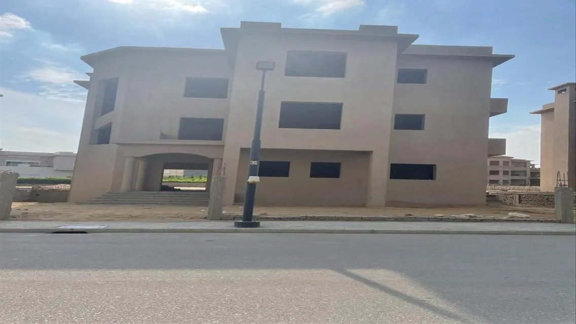 Luxury Villa for Sale with 1100 Square Meters in Prime Location
