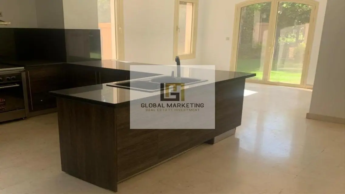 Luxury Apartment for Sale in the Heart of the City