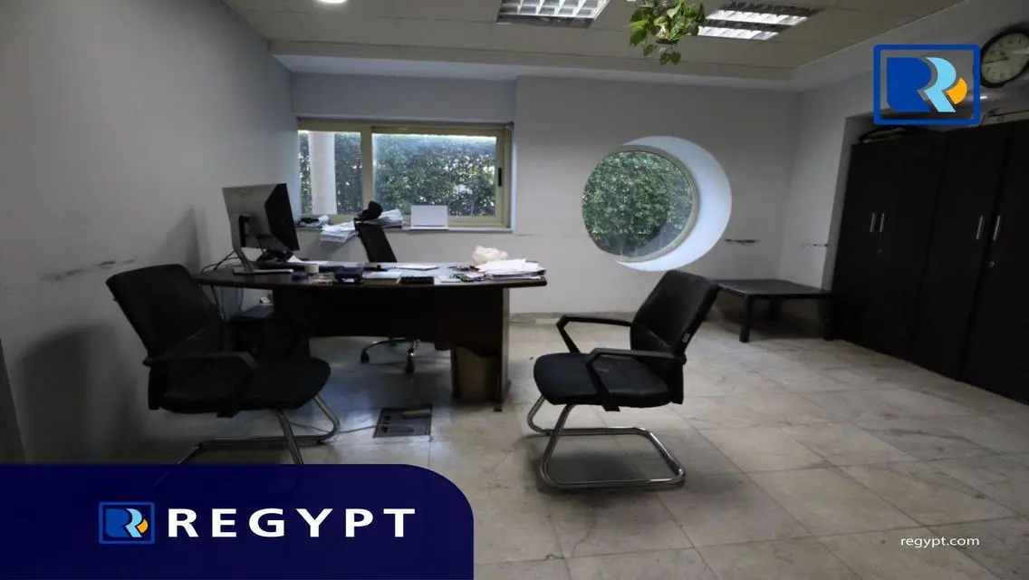 عقار متميز بمساحة 2500 متر مربع
