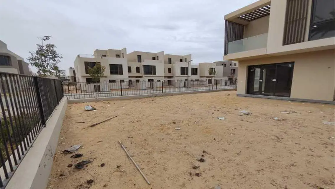 Luxury Villa with Spacious Layout and Stunning Views