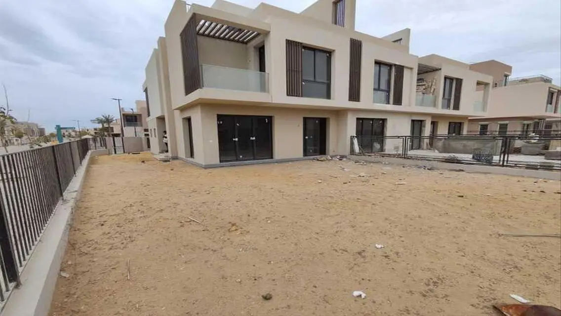 Luxury Villa with Spacious Layout and Stunning Views