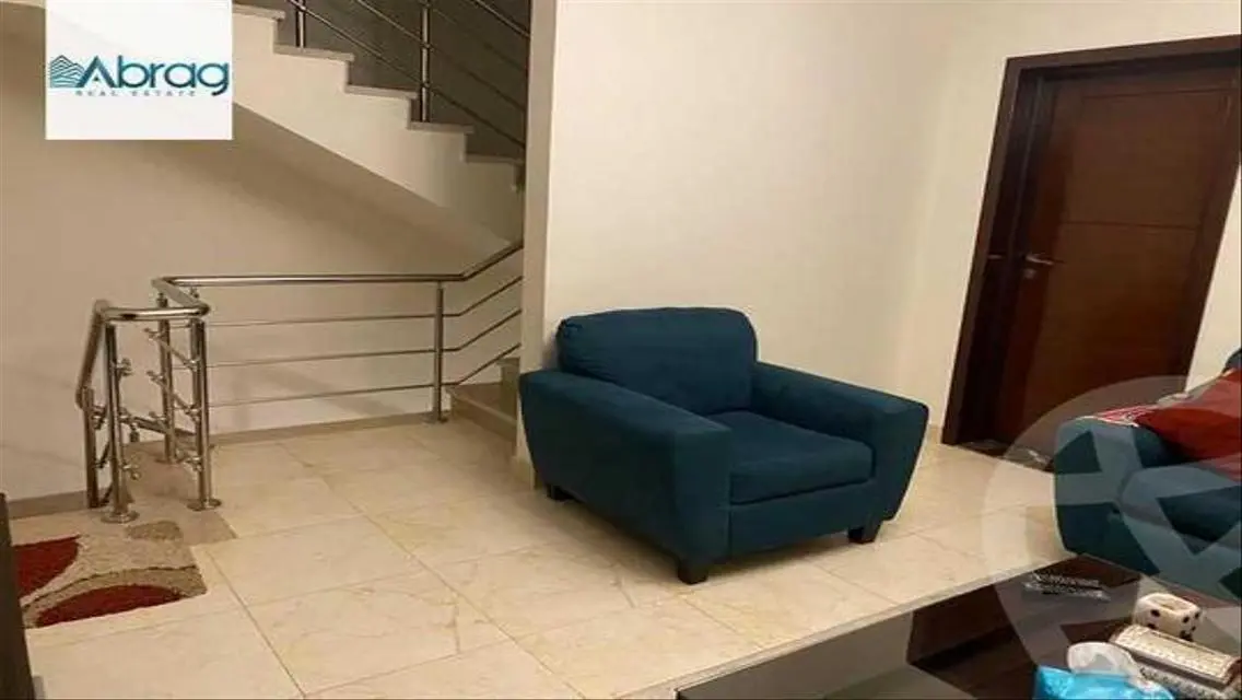 فيلا فاخرة بمساحة واسعة للبيع في موقع رائع