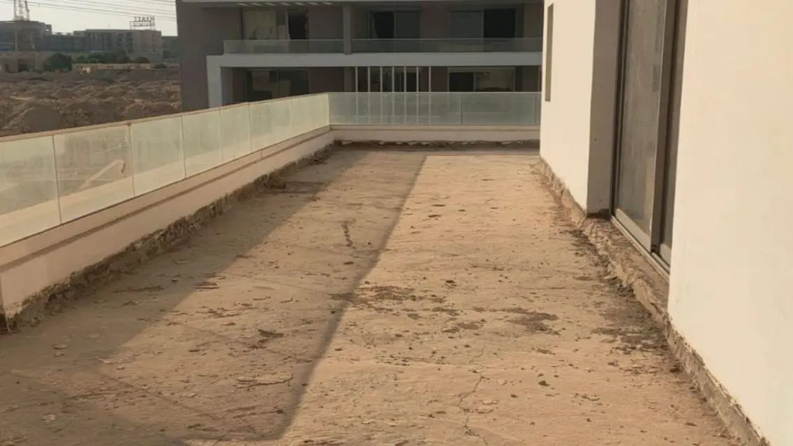 فيلا مستقلة فاخرة للبيع بتصميم حديث