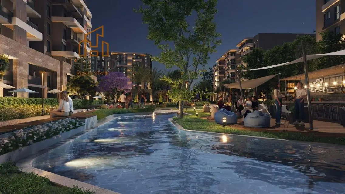 Luxury Villa for Sale - 12 Rooms in the Heart of the City