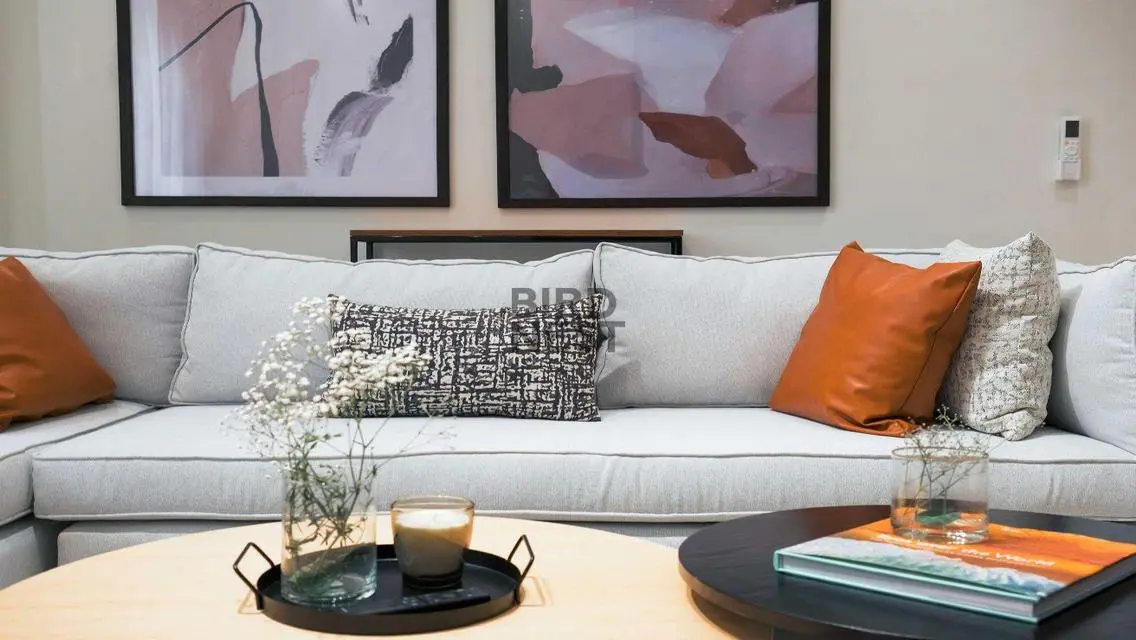 Spacious Apartment with Study Room