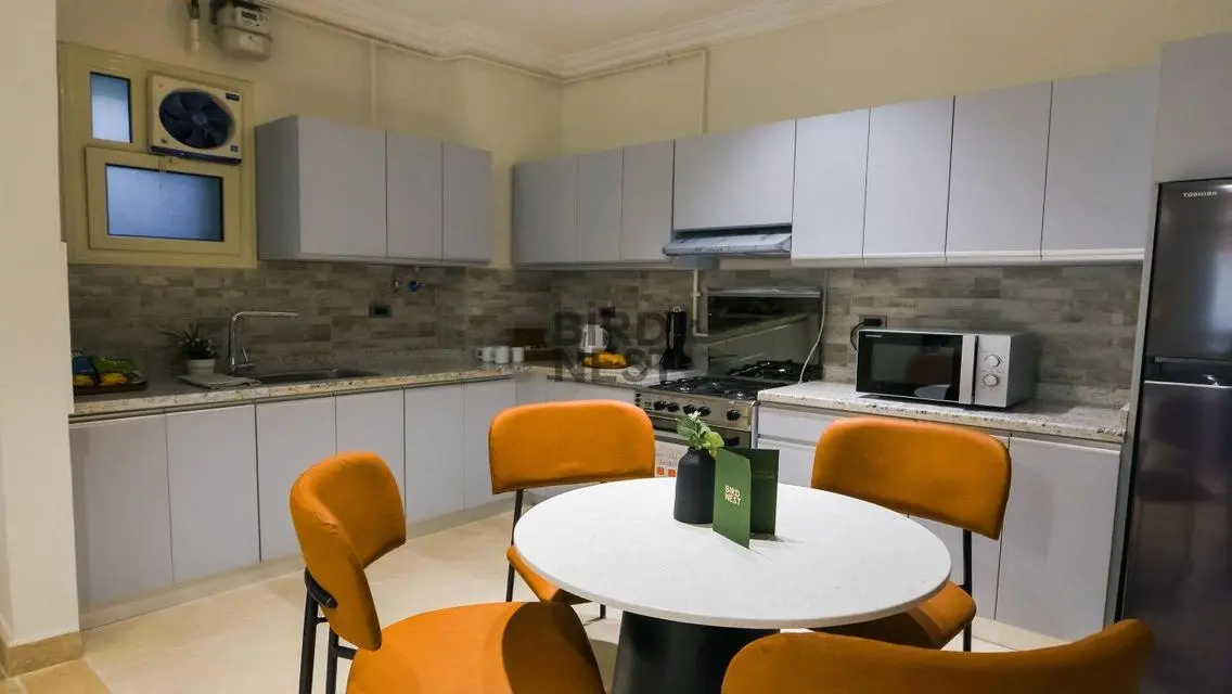 Spacious Apartment with Study Room