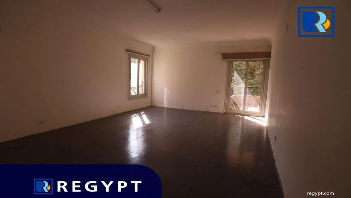 استثمار متميز في عقار بمساحة 800 متر مع غرفة اجتماعات