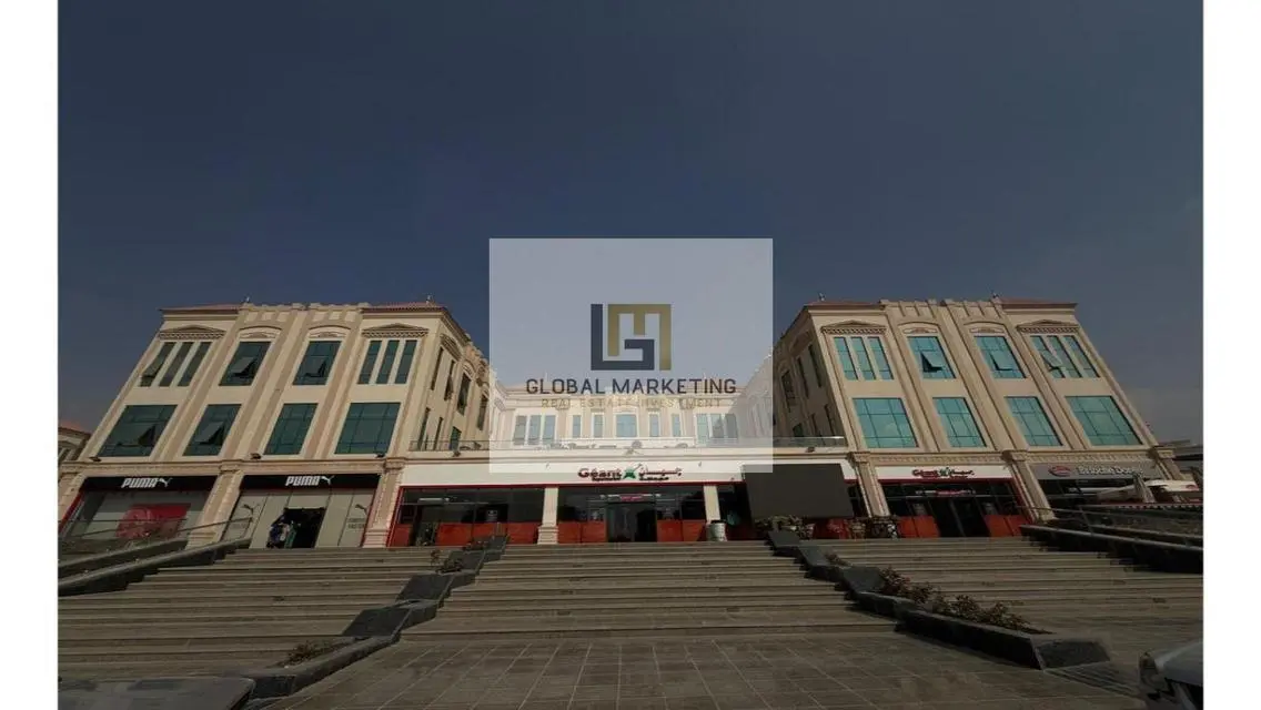 شقة فاخرة بمساحة 2400 متر للايجار