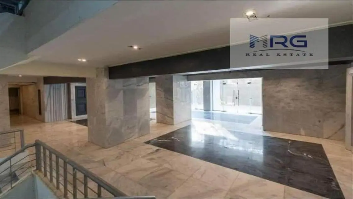 Luxury Apartment of 285 sqm with Balcony and Shared Pool