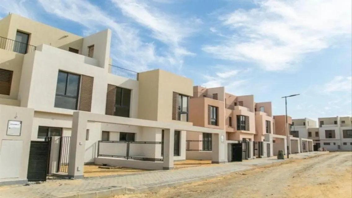 Luxury Villa with Private Garden and Pool in Al Agouza