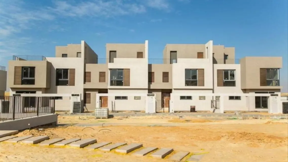 Luxury Villa with Private Garden and Pool in Al Agouza