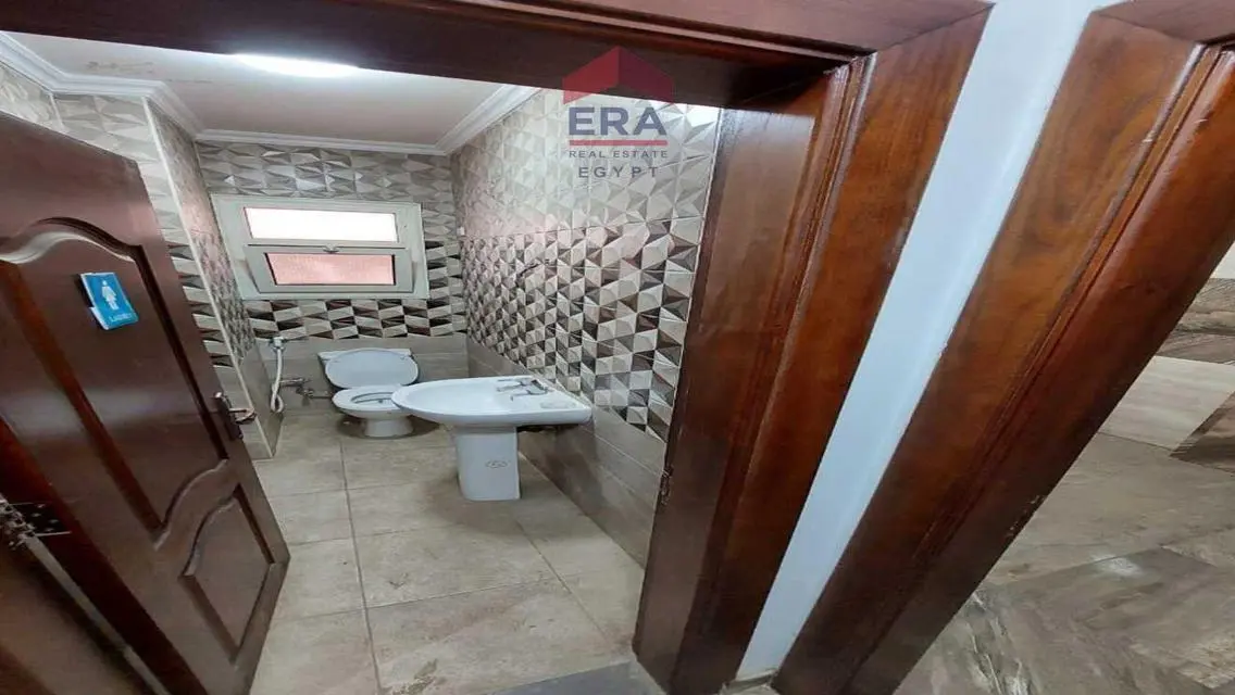 شقة مميزة للإيجار في مصر بسعر 35000