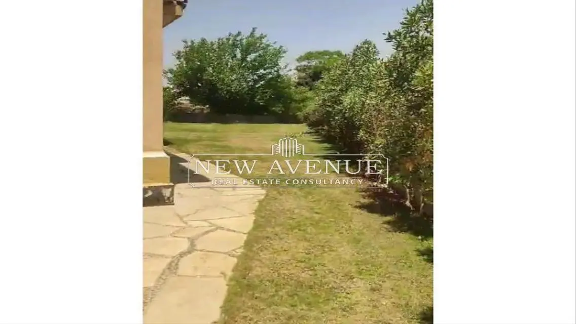 شقة فاخرة بمساحة متر 80000