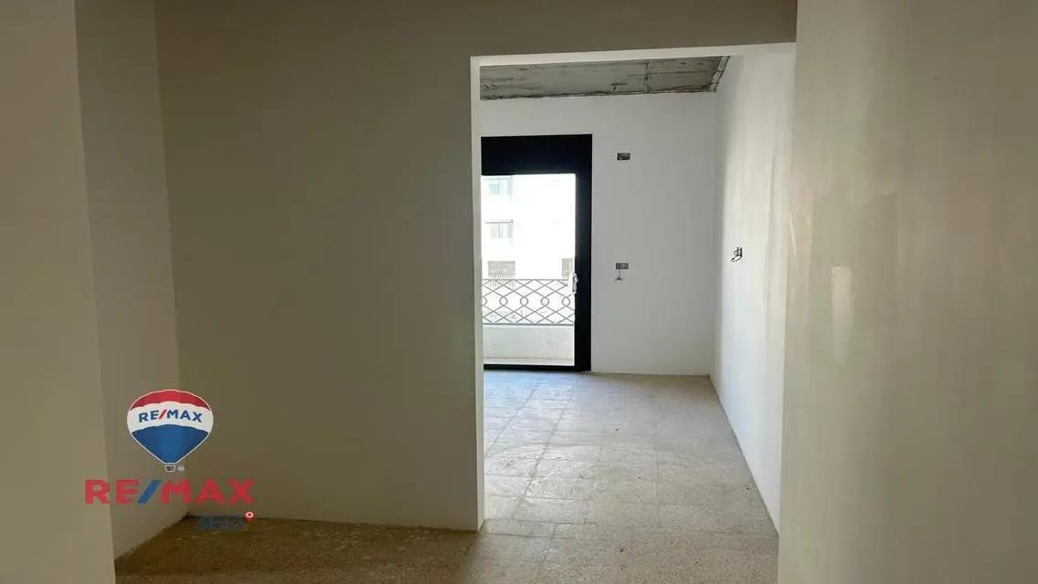 فيلا فاخرة للبيع في موقع متميز