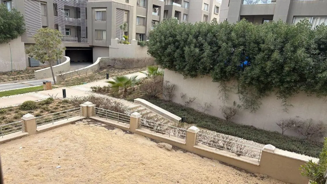 فيلا رائعة للبيع في قرية جيت - نيو القاهرة