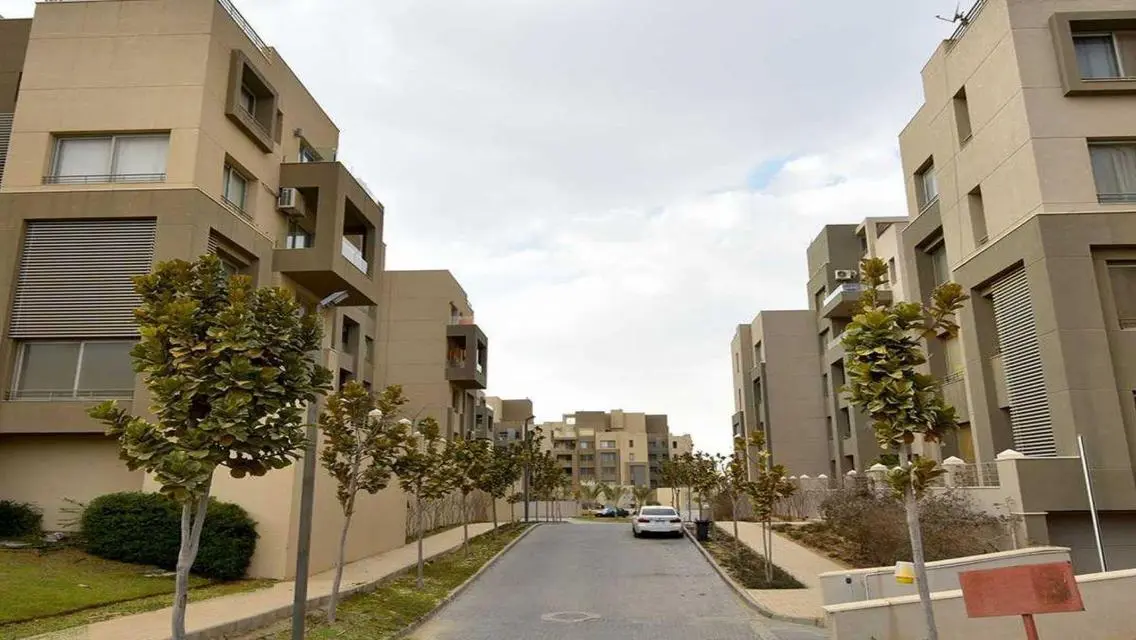 فيلا رائعة للبيع في قرية جيت - نيو القاهرة