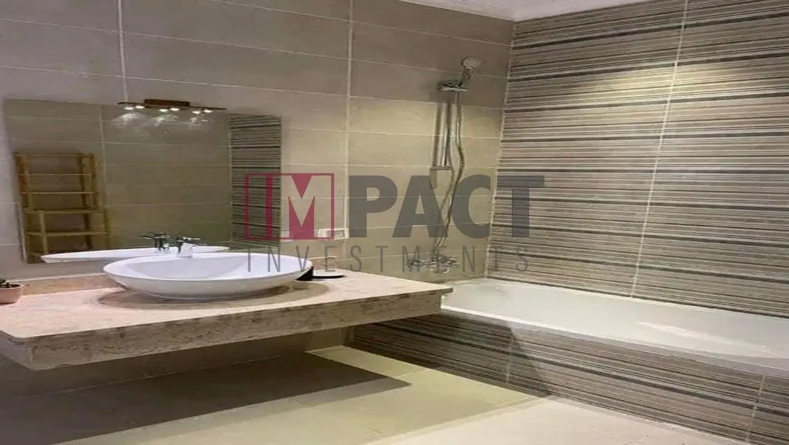 Luxury Villa for Sale with Ample Space - Located in a Prime Location