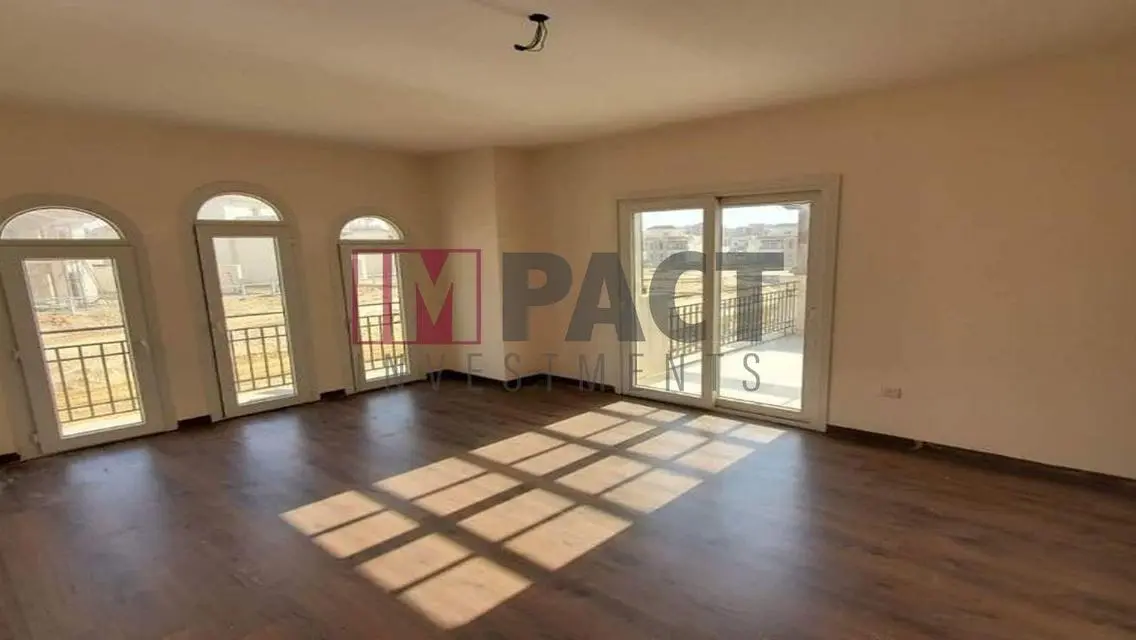 Luxury Villa for Sale with Ample Space - Located in a Prime Location