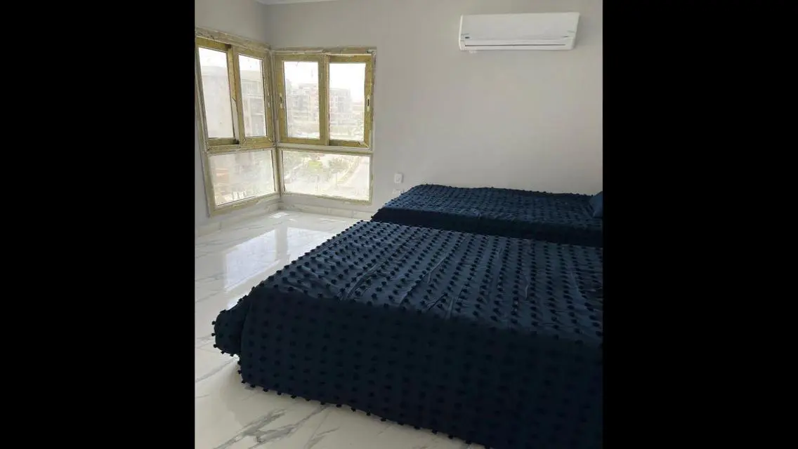 Luxury Apartment in Club Park